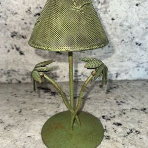 Green Metal Table tea light candle Lamp with Leaf Design